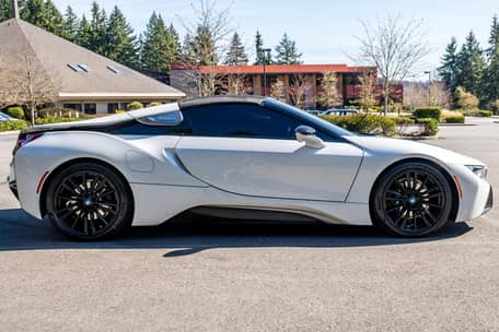 2019 BMW i8 Roadster